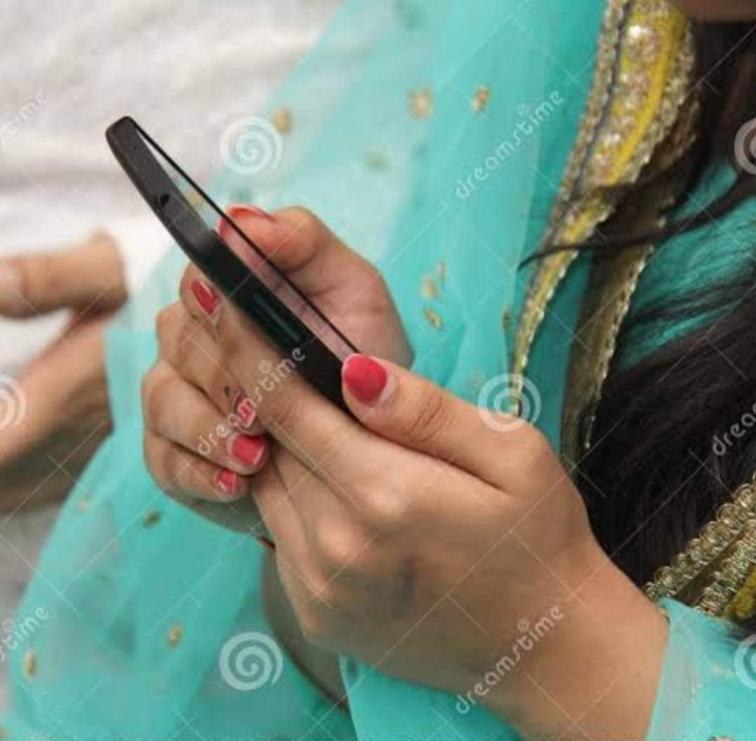 समीक्षा ऑनलाइन वाले रिश्ते पर